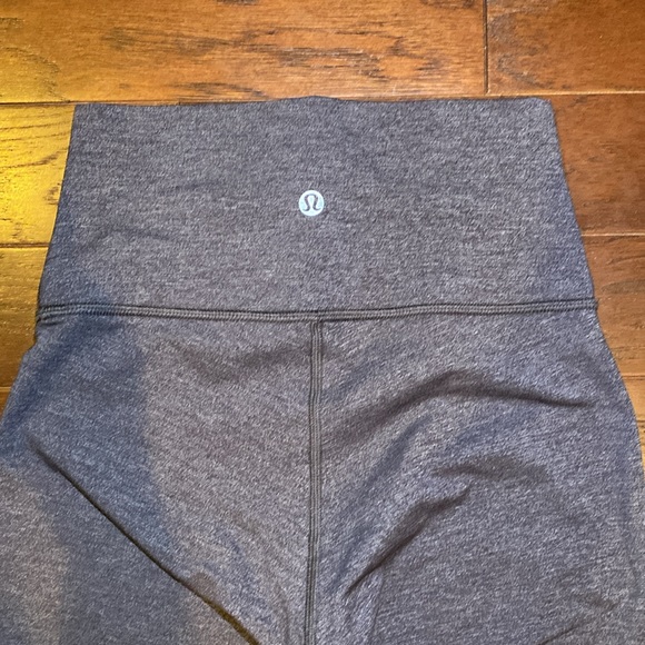 Lululemon Wunder Under High Rise Size 4 - Picture 3 of 5